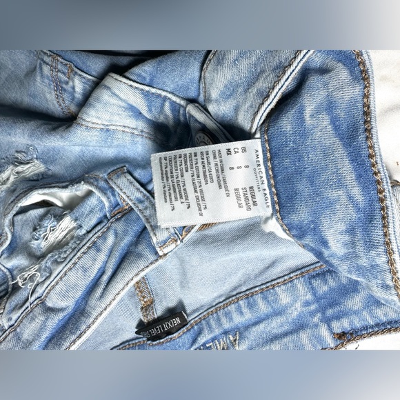 Size 8 American eagle next level stretch high waist “patched holes” worn twice - Picture 3 of 4